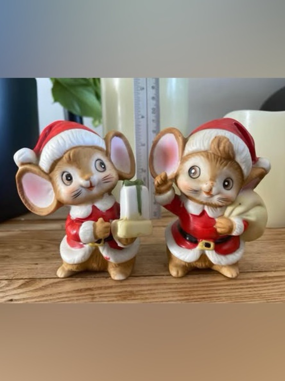 Vintage Christmas Santa Mice Ceramic Salt & Pepper Shakers Taiwan